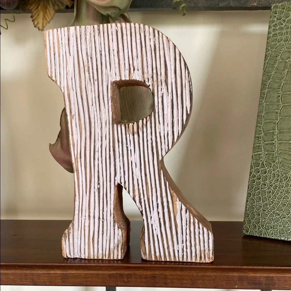 Rustic Wooden Letter R - Picture 5 of 5